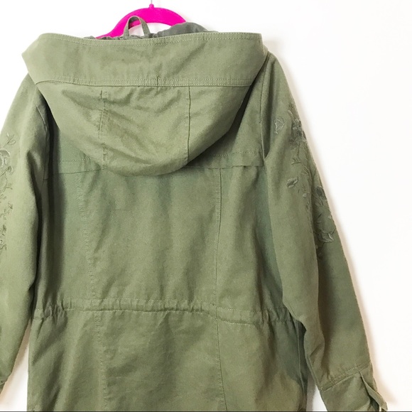 Khaki Green Jacket | oversized | Floral Embroidery - Picture 6 of 8